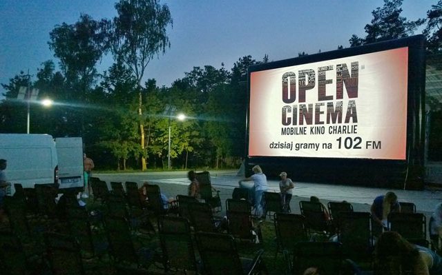 Đặc điểm của các loại máy chiếu công suất lớn