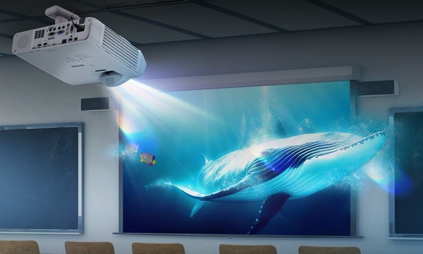 Nên mua máy chiếu ở đâu tốt, uy tín?